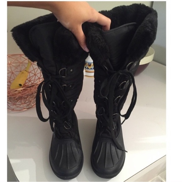 Dirty Laundry Faux Fur Snow Boots • size 8 - Picture 2 of 4